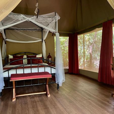 Ikweta Safari Camp Hotel Maua Ngoại thất bức ảnh