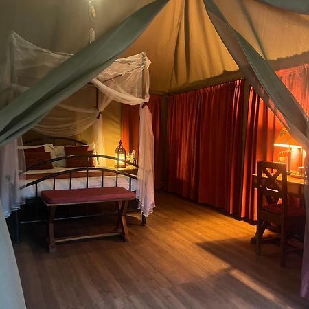 Ikweta Safari Camp Hotel Maua Ngoại thất bức ảnh