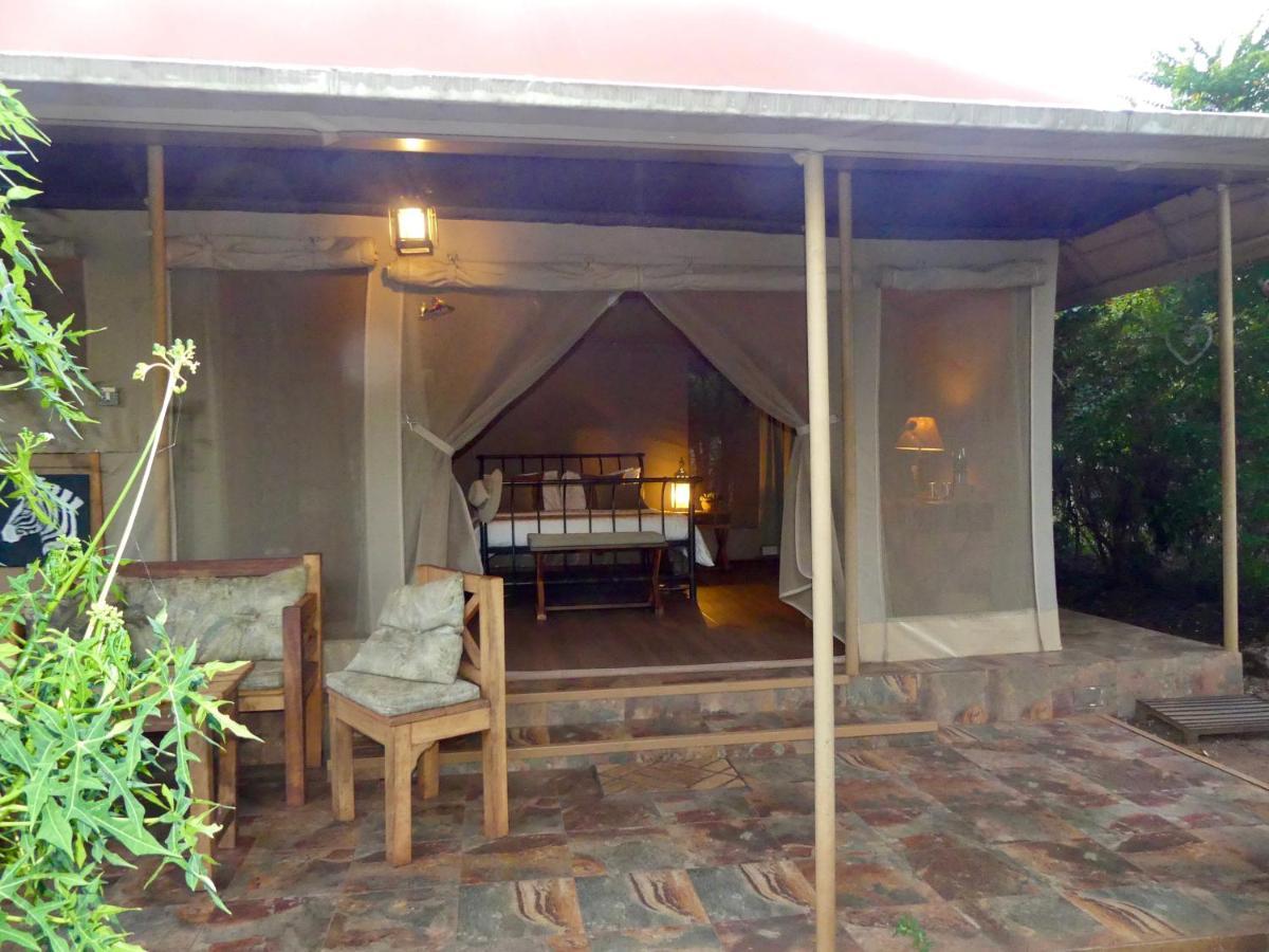 Ikweta Safari Camp Hotel Maua Ngoại thất bức ảnh