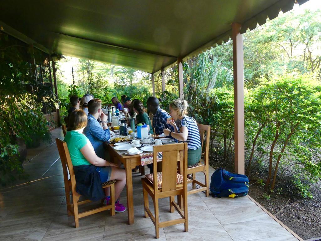 Ikweta Safari Camp Hotel Maua Ngoại thất bức ảnh