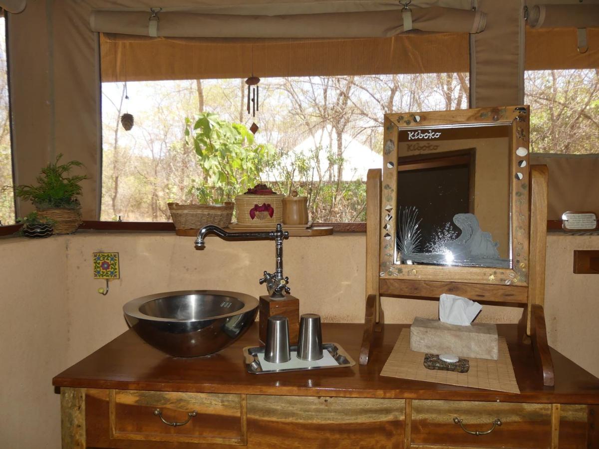 Ikweta Safari Camp Hotel Maua Ngoại thất bức ảnh